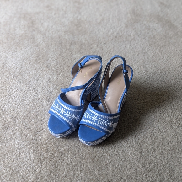 Aldo Quintinia Blue Platform Sandals - Picture 2 of 5